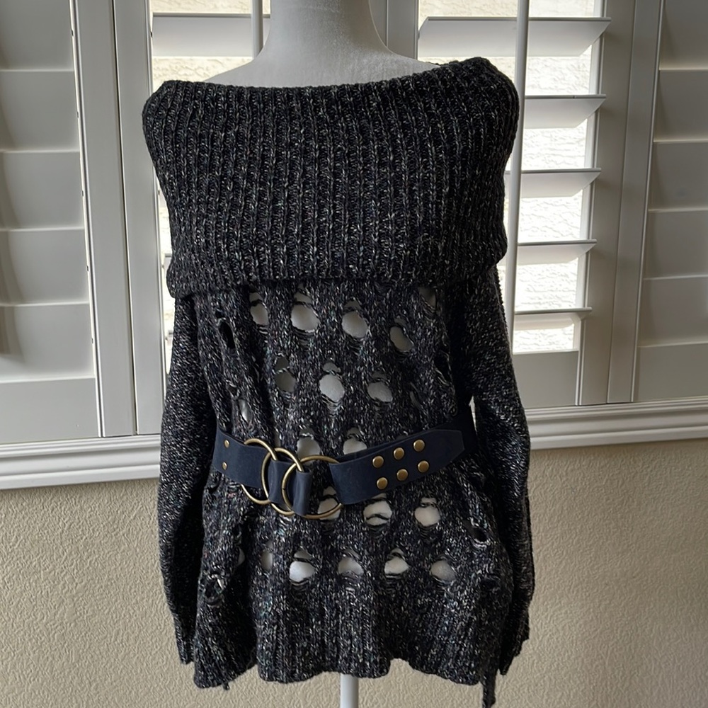 Sexy off shoulder/ cowl neck